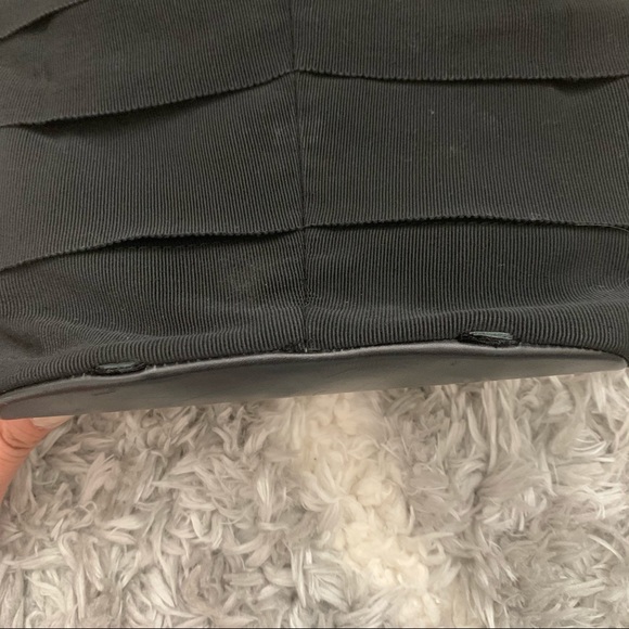 Salvatore Ferragamo drawstring bucket bag - Picture 8 of 15